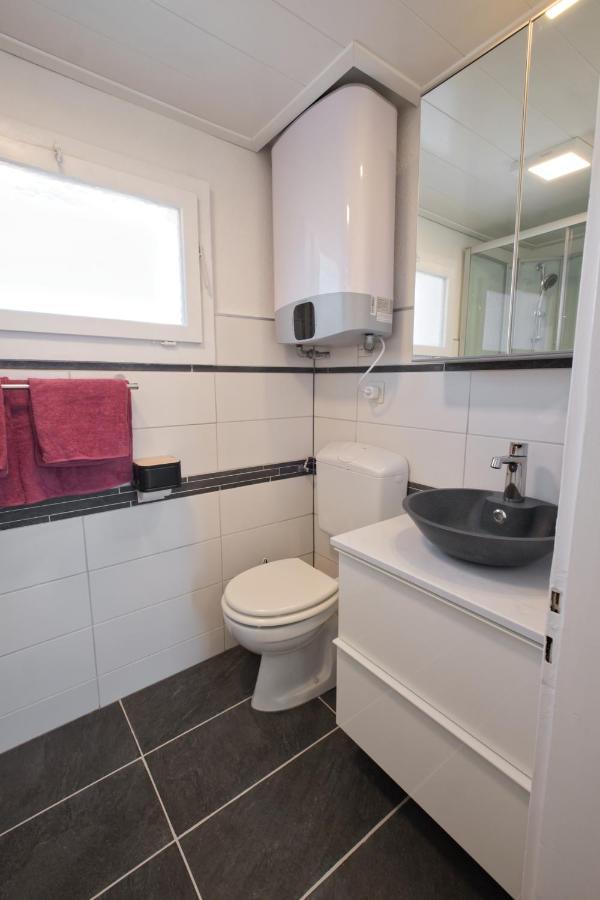 Lake Getaway Apartment With Private Entrance, Right On The Lake Constance Cycle Path, Barbecue Area, Free Wifi, Netflix And Free Bikes Salmsach Экстерьер фото